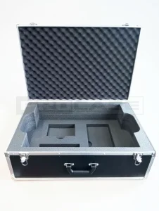 Кофр для монитора с отсеками для коммутации